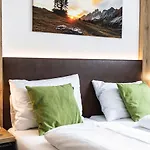 Apart-hotel Wellness- Und Garni Dachsteinresort