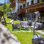 Wellness- Und Garni Dachsteinresort شقة فندقية 4*