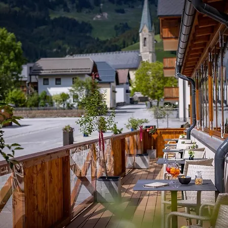 Lägenhetshotell Wellness- Und Familienhotel Garni Dachsteinresort