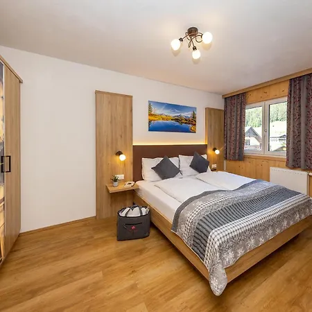 Wellness- Und Familienhotel Garni Dachsteinresort Апарт-отель 4*