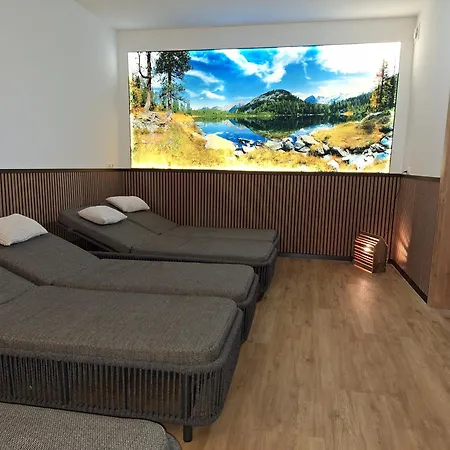 Wellness- Und Familienhotel Garni Dachsteinresort 4*