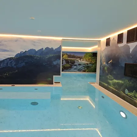 Wellness- Und Familienhotel Garni Dachsteinresort