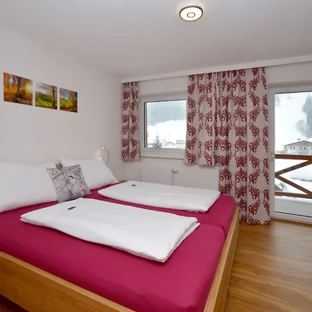 Wellness- Und Familienhotel Garni Dachsteinresort Lägenhetshotell