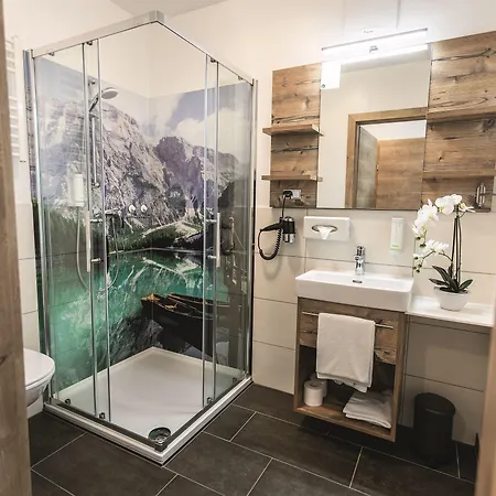 Wellness- Und Garni Dachsteinresort Russbach am Pass Gschuett