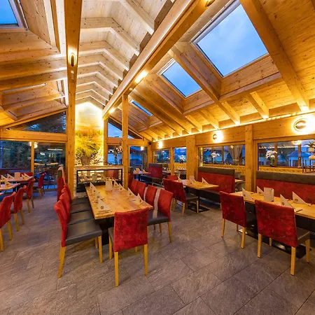 Wellness- Und Garni Dachsteinresort 4*