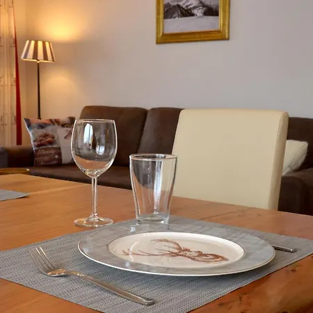 Апарт-отель Wellness- Und Familienhotel Garni Dachsteinresort Русбах-ам-Пас-Гшютт