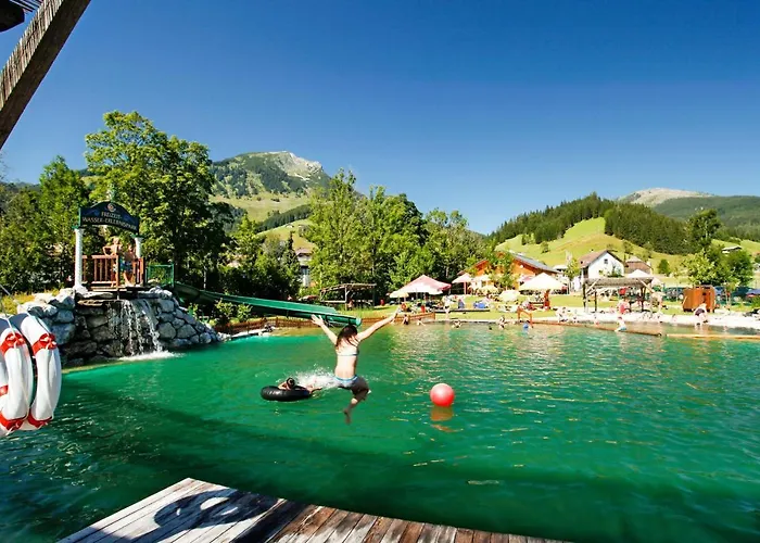 Wellness- Und Garni Dachsteinresort アパートホテル