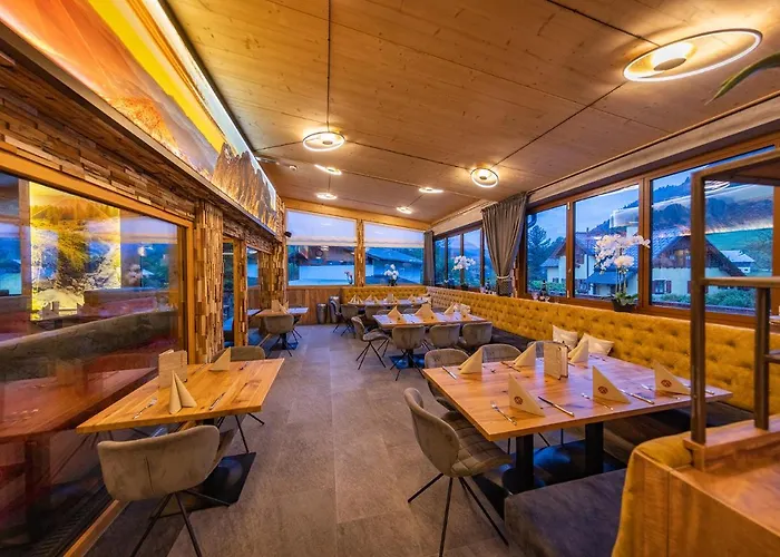 Wellness- Und Garni Dachsteinresort 4* Rußbach am Paß Gschütt