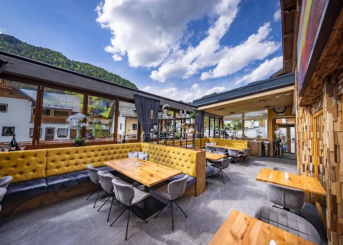 Wellness- Und Garni Dachsteinresort アパートホテル ルスバッハ・アム・パス・クシュット